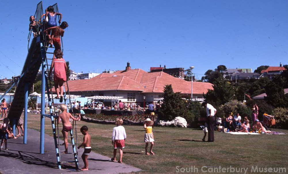 Caroline Bay childrens playground 1980 2014008033